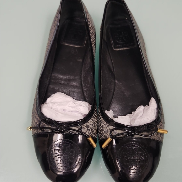 Tory Burch Shoes - Tory Burch Black and Gray Flats